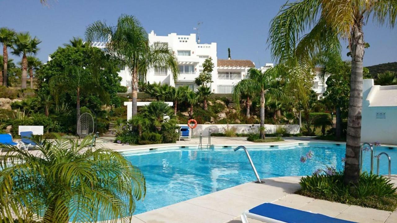 شقة Alcazaba Lagoon Estepona Golf المظهر الخارجي الصورة